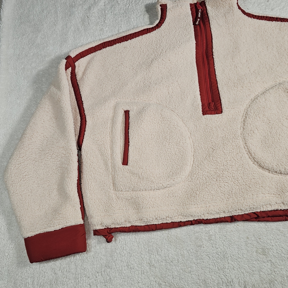 Women's Cream and Red Jacket - Picture 7 of 16